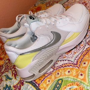 Nike Air Max Women’s size 9